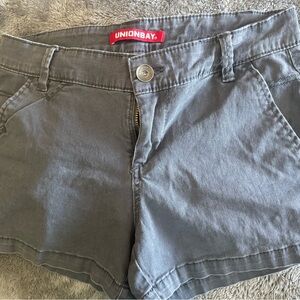 UNIONBAY Women's Charcoal Cargo Shorts